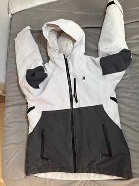 Liquid girls unisex snowboarding White & gray Colorblocked Hooded Ski Jacket XL